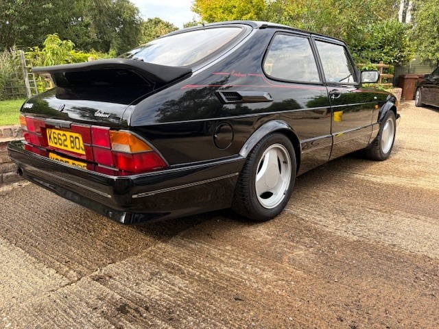 1992 Saab 900 Image 5